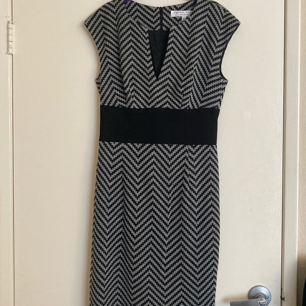 Trina Turk size 6 black and gray dress.
